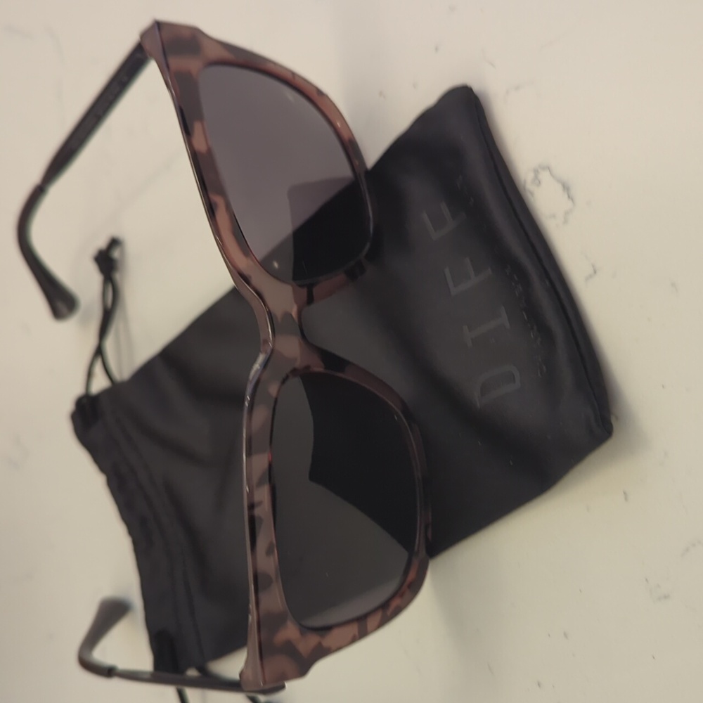 Diff Hailey sunglasses - Picture 7 of 7